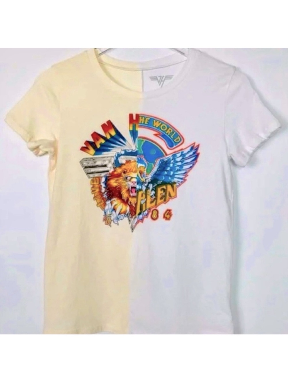 American Eagle-Van Halen "The World" Short Sleeve Two Tone Concert Tee 
T-Shirt.